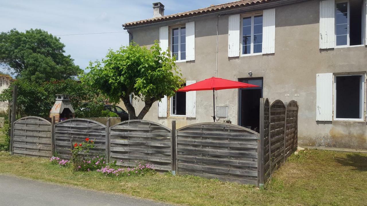 Villa Domaine de la belle Lurette à Saint-Pierre-d'Aurillac Extérieur photo