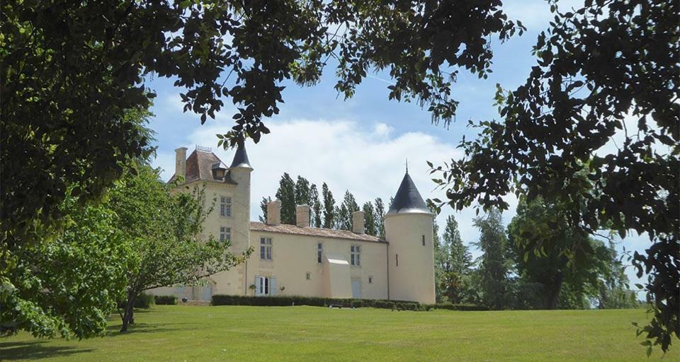 Villa Domaine de la belle Lurette à Saint-Pierre-d'Aurillac Extérieur photo